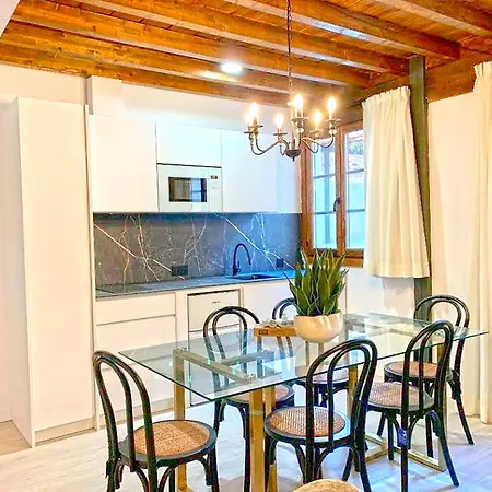 Palacete Nazari 3000 Apartment Granada